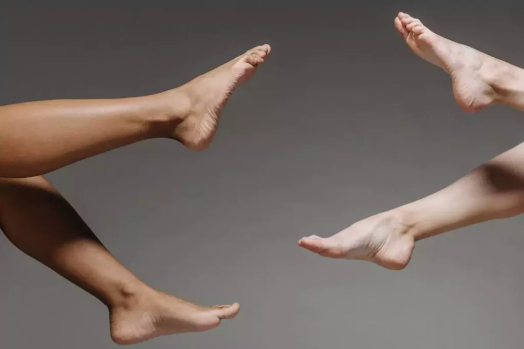 Acide Azélaïque : l’Actif Doux Qui Répare, Unifie et Révèle le Teint sur Toutes les Peaux 2 Pieds de femme